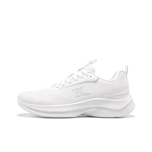 XTEP Беговые кроссовки Low Top Sail Белый Мужской