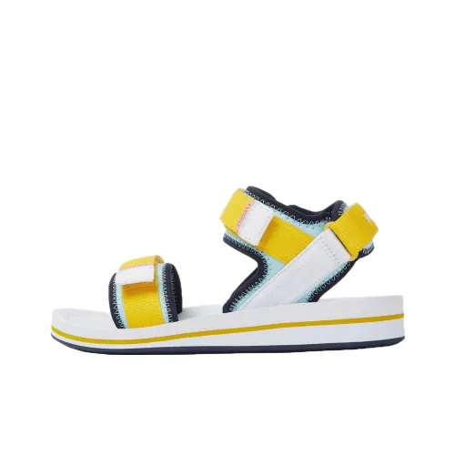 LACOSTE Пляжные сандалии Желтые Женские