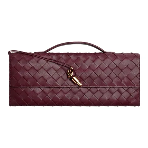 Bottega Veneta Sheepskin Clutch Standard Women's Burgundy