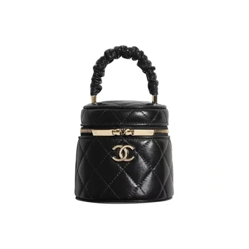 CHANEL Lambskin Сумка Makeup Bag Включает Зеркало для макияжа Маленький Женский Черный