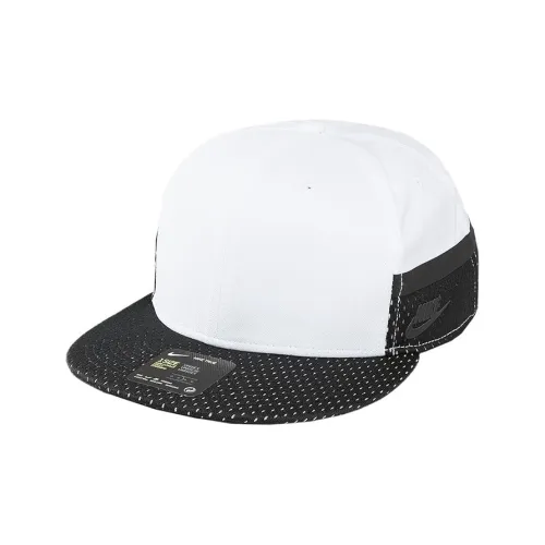 Бейсболки Nike Унисекс Белые