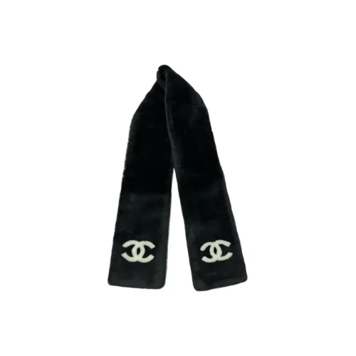 CHANEL Шарфы из шерсти Унисекс