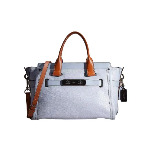 COACH Swagger Клатчи Женские