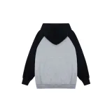 Светло-серый, черный, с флисовой подкладкой