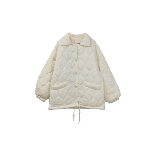 Женские объемные куртки (пуховики)