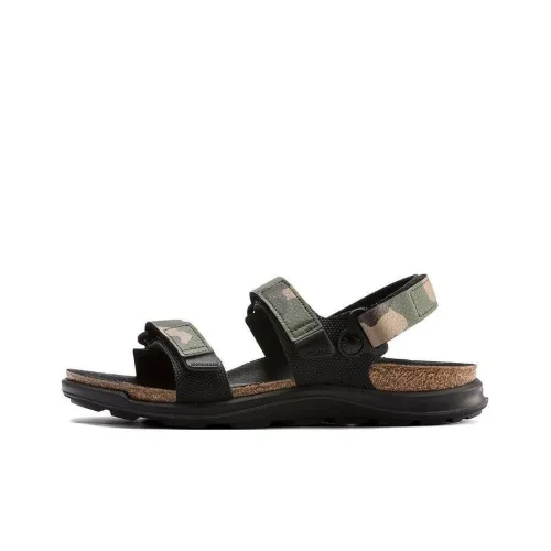 Birkenstock Пляжные сандалии Женские Черные Узкие