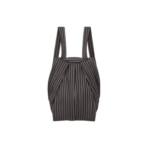ISSEY MIYAKE Рюкзаки Женские