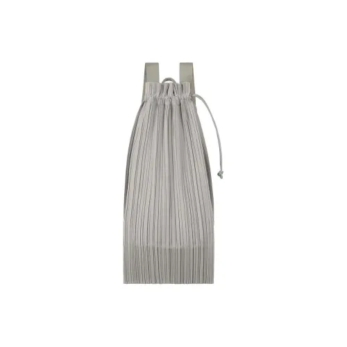 ISSEY MIYAKE Рюкзаки Женские
