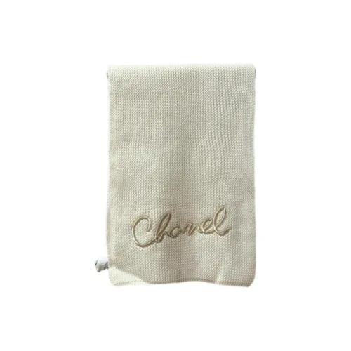 CHANEL Вязаные шарфы Женские