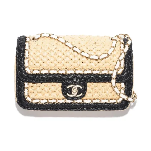 CHANEL Сумки через плечо Женские
