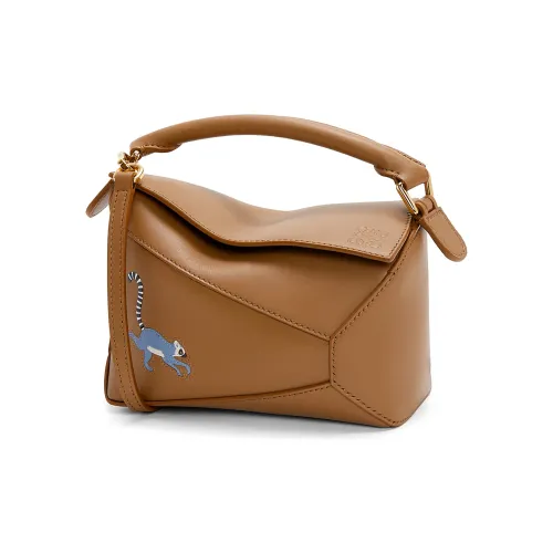 LOEWE Suna Fujita Коллаборация Пазл Сатин Коровья кожа Сумка через плечо Сумка Мини Женские Дубовый коричневый