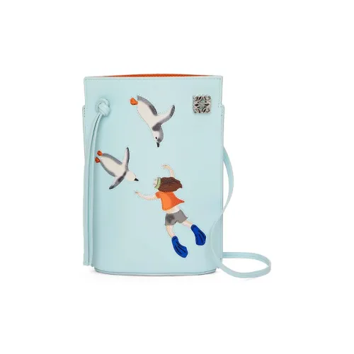 LOEWE Сумки через плечо Женские