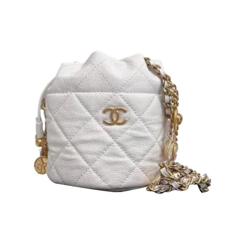 CHANEL С рельефом Тисненый Телячья кожа Ведрообразная Сумка Клатч Сумка через плечо Женская Белая