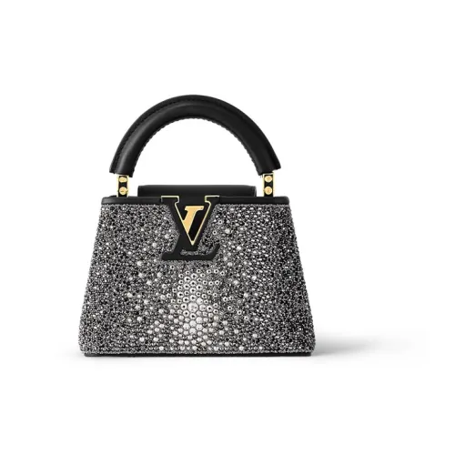 LOUIS VUITTON Capucines Кожа Капусин Через плечо Сумка Тоут На одно плечо Экстра мини Женская Черная