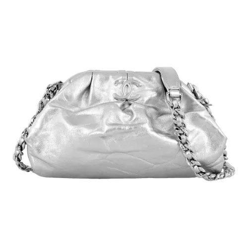CHANEL Телячья кожа Вечерняя сумка Пельменная сумка Облачная сумка Сумка через плечо Женская серебряная