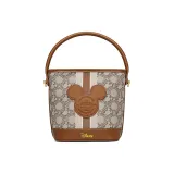 Коричневый