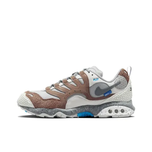 UNDEFEATED x Nike Air Terra Humara Slip Резистентный к истиранию Низкий топ Кэжуал Унисекс Коричневый Белый