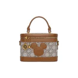 Светло-коричневый