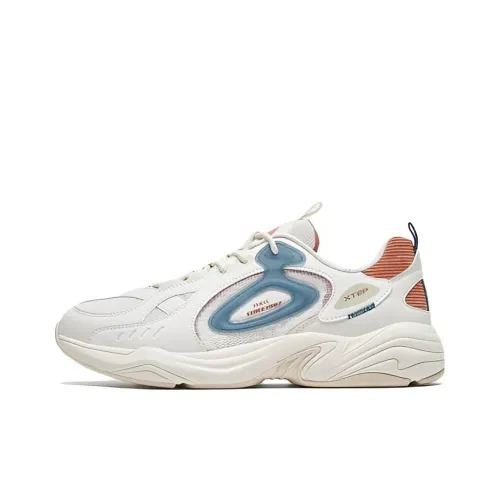 XTEP Низкий топ Повседневная обувь Мужская Чайный белый