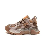 Коричневый