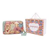 Медведи зеленого цвета