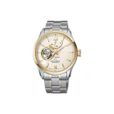 Циферблат серебристого цвета