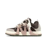 Карамель розово-коричневого цвета