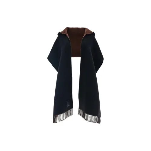 FERRAGAMO Шерсть Кашемир Капюшоны и Плюшевые Шапки Женские Черные