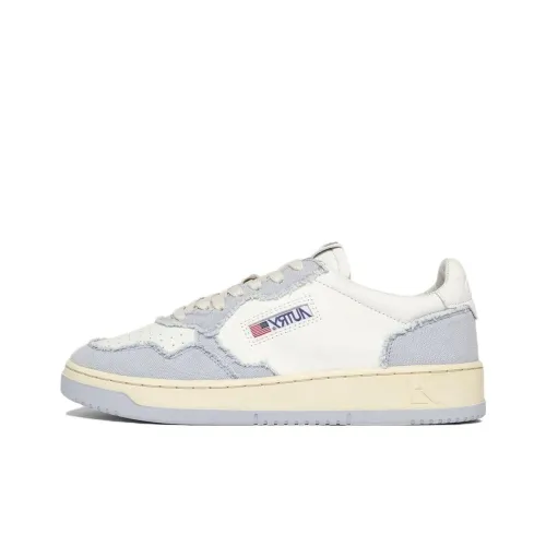 AUTRY Низкие кроссовки для скейтбординга Женские Белые Светло-Синие