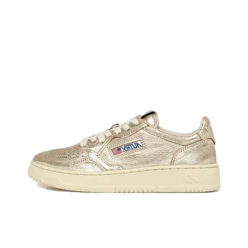 AUTRY Низкие кроссовки для скейтбординга женские цвет платина