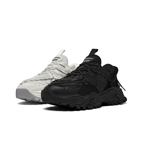 Masongarments Shark Tooth Series Толстая подошва Низкий топ Черный и Белый Несовпадающие Унисекс