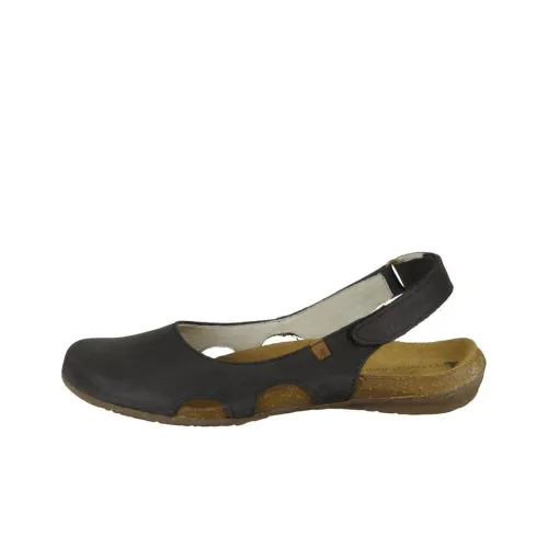El Naturalista Женские повседневные туфли Low Top Черные Женские