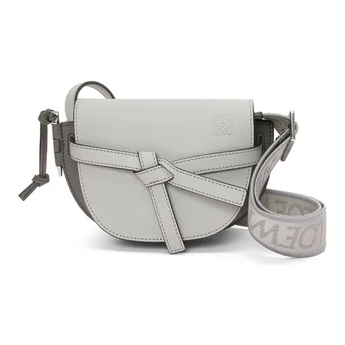LOEWE Gate Сумки через плечо Женские