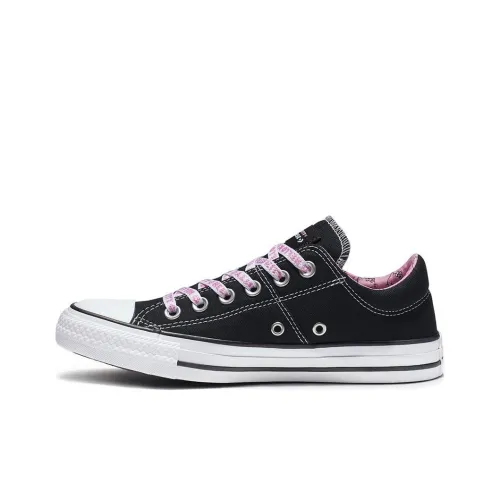 Hello Kitty x Converse Chuck Taylor All Star Low Top Cartoon Women's Black