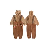 Морковный медвежонок в комбинезоне