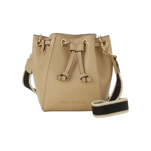 MARC JACOBS Кожаная сумка ведрообразной формы сумка через плечо женская коричневая