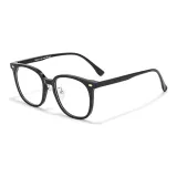 Ярко-черный