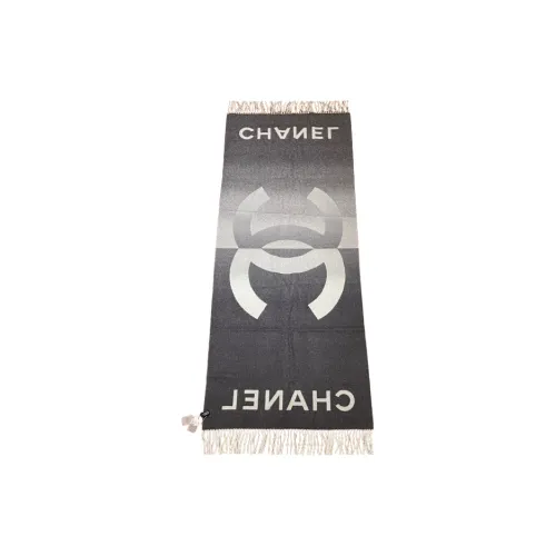 CHANEL Вязаные шарфы Женские