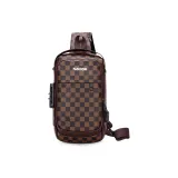 Коричневый