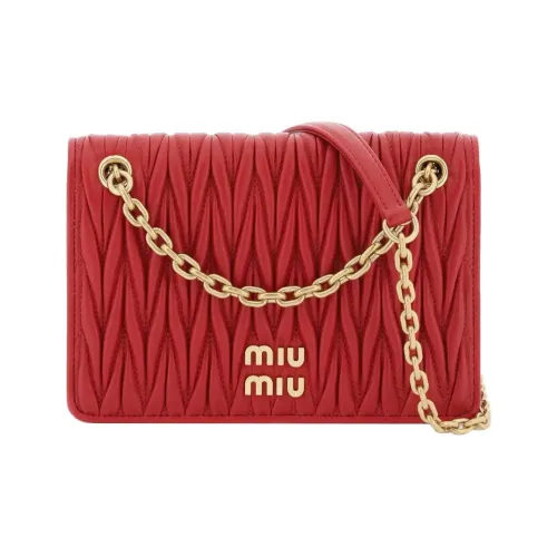 MIU MIU Matelassé Мягкий Овца Кожа Сумка через плечо Сумка на плечо Женская Красная