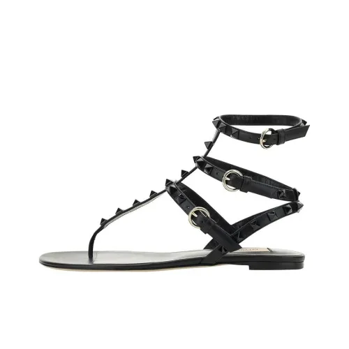 Сандалии Valentino Rockstud в римском стиле женские черные