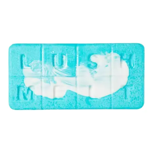 LUSH Освежающий AROMA Увеличивающее Масло для ванны 80 г