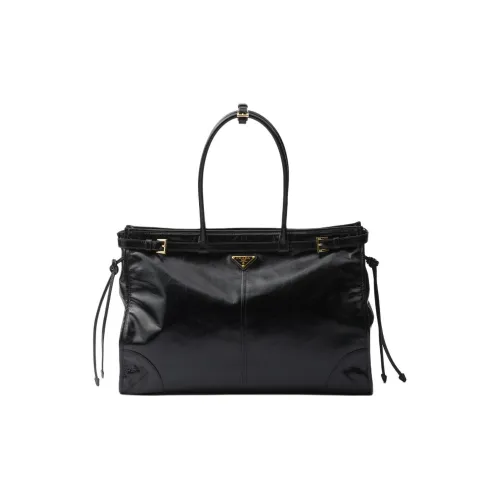 PRADA Сумки Женские