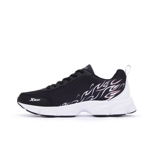XTEP Slip-resistant Abrasion-resistant Lightweight Breathable Low-Top Running Shoes Men's Black White XTEP Противоскользящий Устойчивый к истиранию Легкий Дышащий Низкий Топ Беговые Кроссовки Мужские Черный Белый