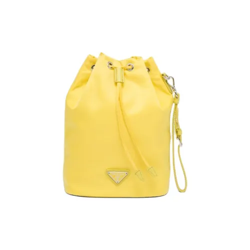 PRADA Ткань Сумка Клатч Женская Лимон