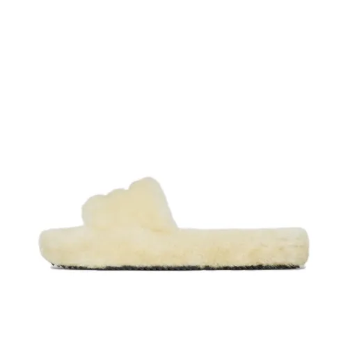 CELINE Triomphe Слипоны Женские Желтые