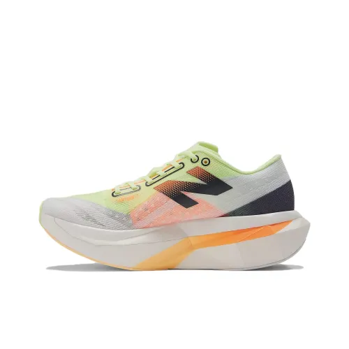 New Balance Elite v4 Беговые кроссовки Низкий верх Желтый Белый Женские