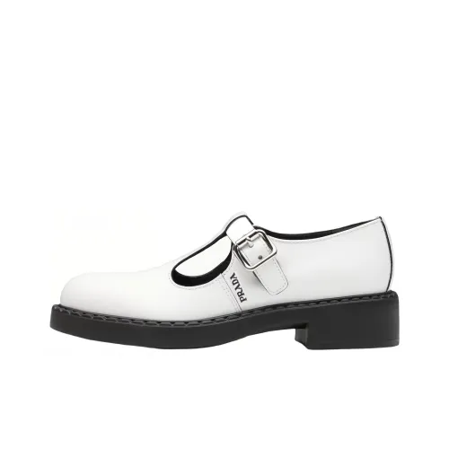 PRADA Женские повседневные туфли Женские