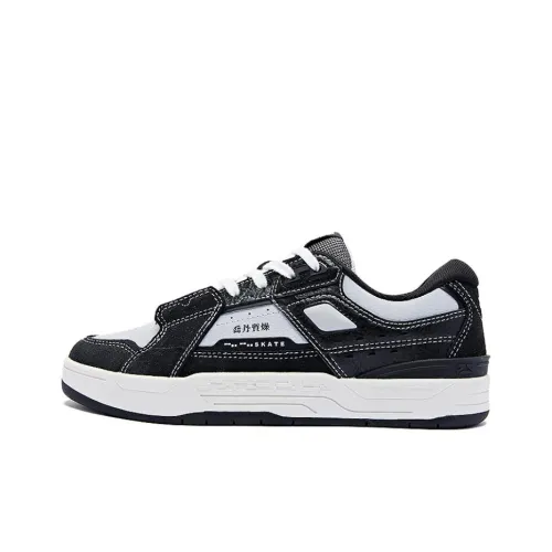 QIAODAN Mortise And Wood Zero Амортизация Износостойкие Низкие Кроссовки для Скейтбординга Женские Черно-белые