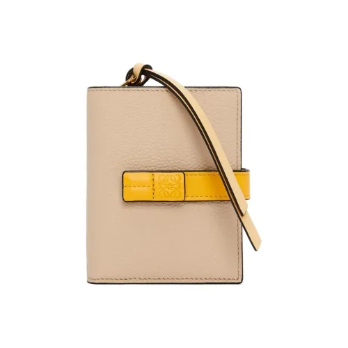 LOEWE Женские кошельки